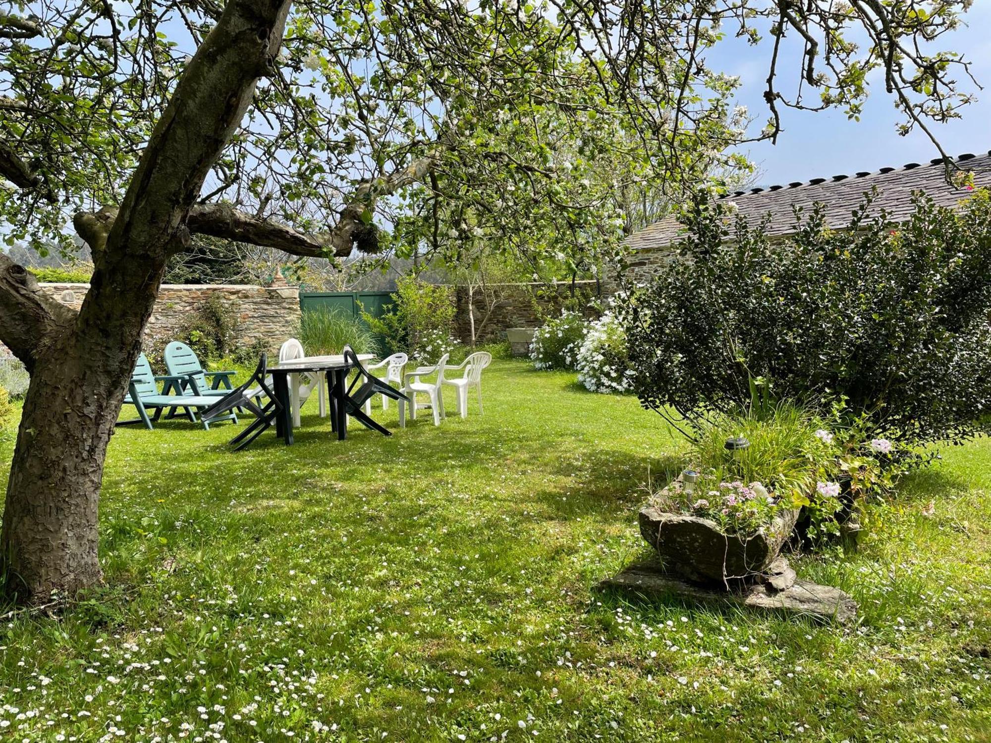Estudio Pajar Rural Con Bonito Jardin - Los Gayoles Rural Castropol Luaran gambar